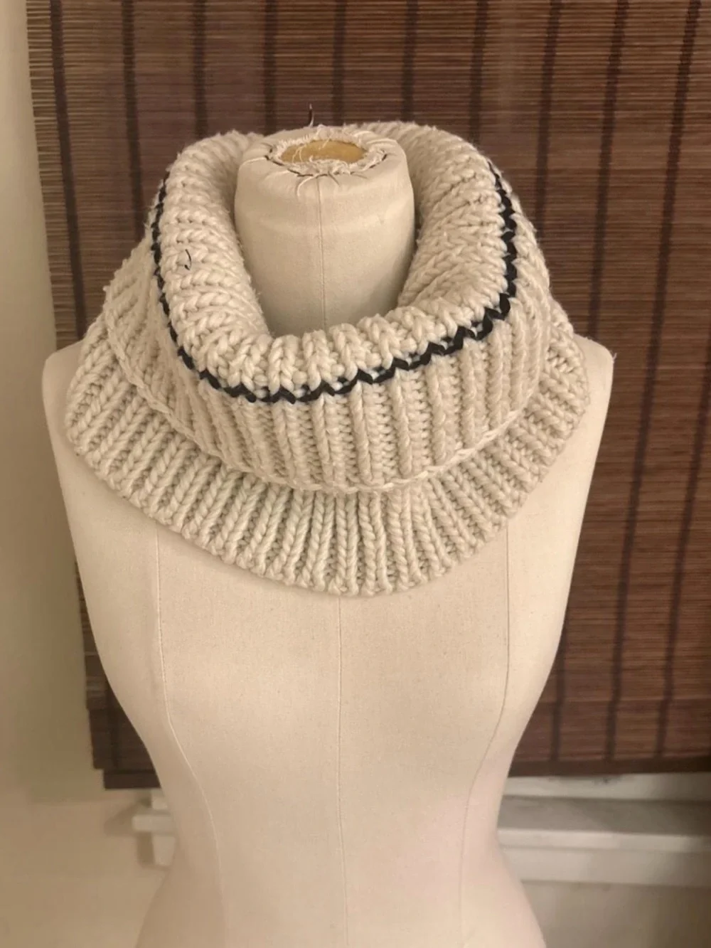 wild fable Cream Knit Ribbed Neck Warmer with Black Trim